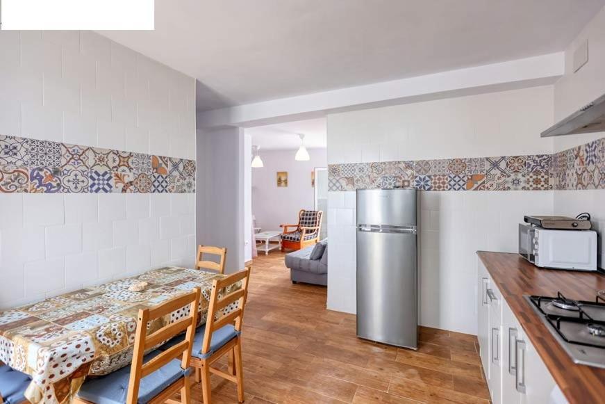 コニル・デ・ラ・フロンテラ Casa Gardenia A 200M Playa Solo Familiasヴィラ エクステリア 写真